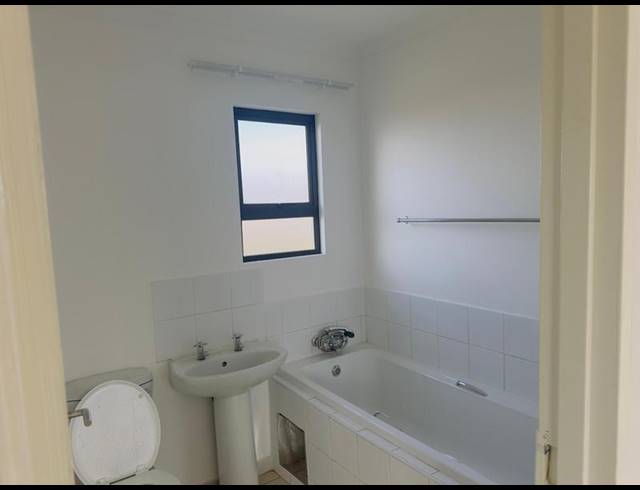 2 BEDROOM HOUSE FOR SALE IN WINDMILL PARK